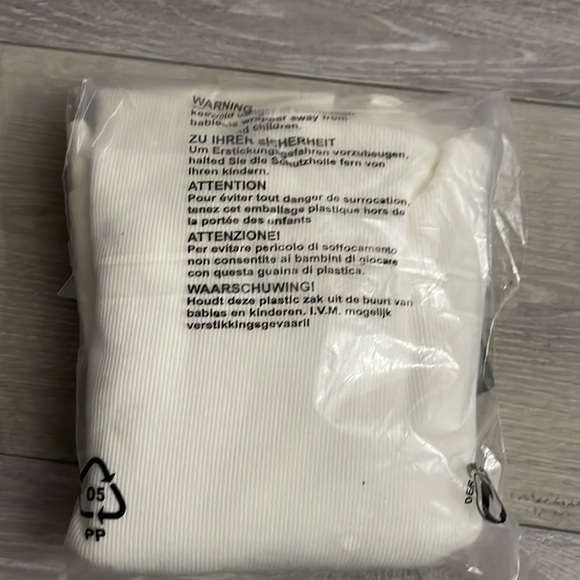 PRETTY LITTLE THING | (18) SHAPE CREAM RIB HIGH NECK BUTTON DETAIL CROP TOP - Picture 6 of 9